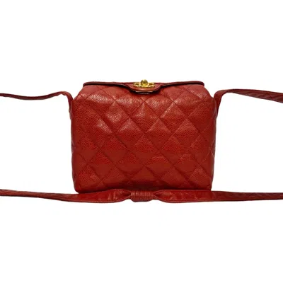 Pre-owned Chanel Grained Calfskin Pochette Shoulder Bag () In Multi