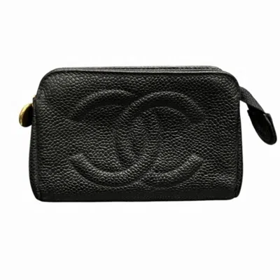 Pre-owned Chanel Grained Calfskin Pouch () In Black