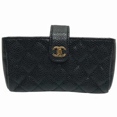 Pre-owned Chanel Grained Calfskin Pouch () In Black
