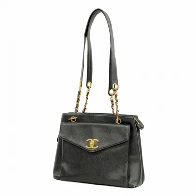 Pre-owned Chanel Grained Calfskin Shoulder Bag () In Black