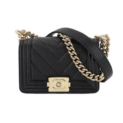 Pre-owned Chanel Grained Calfskin Shoulder Bag () In Black