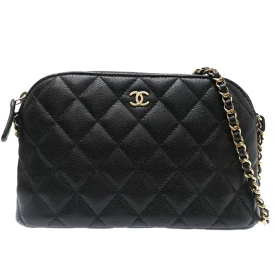 Pre-owned Chanel Grained Calfskin Shoulder Bag () In Black