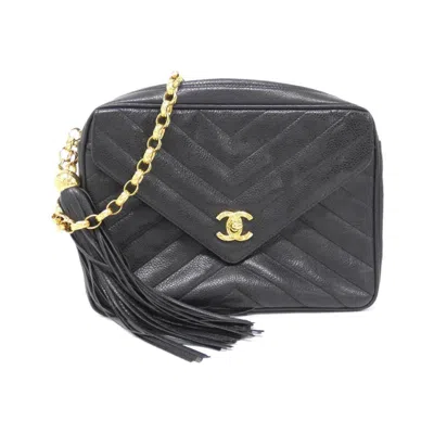 Pre-owned Chanel Grained Calfskin Shoulder Bag () In Black