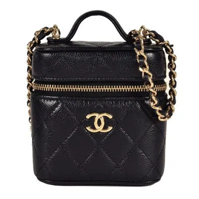 Pre-owned Chanel Grained Calfskin Shoulder Bag () In Black