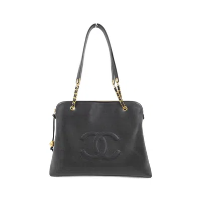 Pre-owned Chanel Grained Calfskin Shoulder Bag () In Black