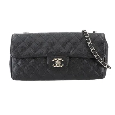 Pre-owned Chanel Grained Calfskin Shoulder Bag () In Black