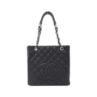 Pre-owned Chanel Grained Calfskin Shoulder Bag () In Black