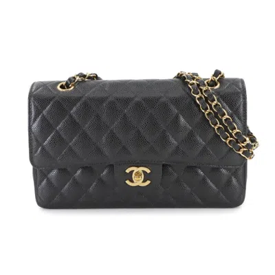 Pre-owned Chanel Grained Calfskin Shoulder Bag () In Black