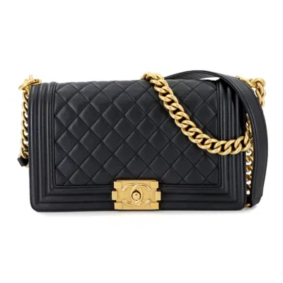 Pre-owned Chanel Grained Calfskin Shoulder Bag () In Black