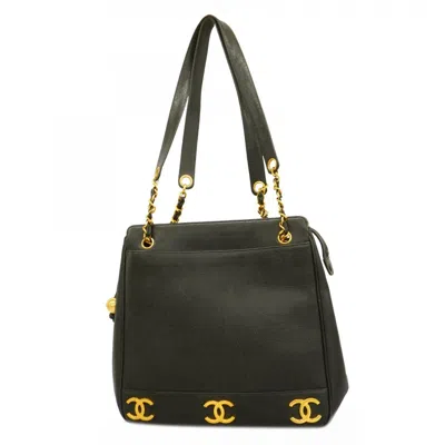 Pre-owned Chanel Grained Calfskin Shoulder Bag () In Black