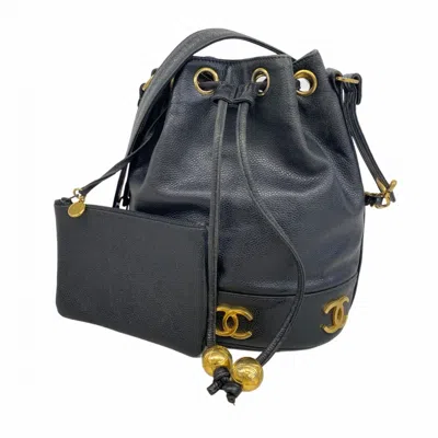 Pre-owned Chanel Grained Calfskin Shoulder Bag () In Black