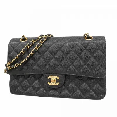 Pre-owned Chanel Grained Calfskin Shoulder Bag () In Black