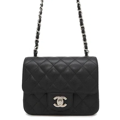 Pre-owned Chanel Grained Calfskin Shoulder Bag () In Black