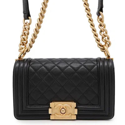 Pre-owned Chanel Grained Calfskin Shoulder Bag () In Black