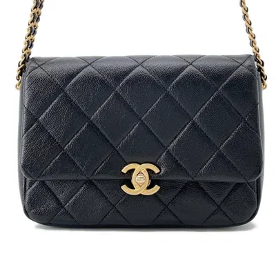 Pre-owned Chanel Grained Calfskin Shoulder Bag () In Black