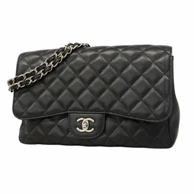Pre-owned Chanel Grained Calfskin Shoulder Bag () In Black
