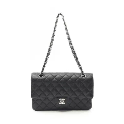 Pre-owned Chanel Grained Calfskin Shoulder Bag () In Black