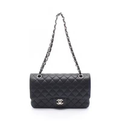 Pre-owned Chanel Grained Calfskin Shoulder Bag () In Black