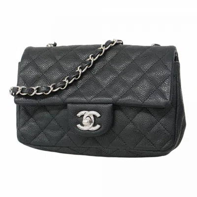 Pre-owned Chanel Grained Calfskin Shoulder Bag () In Black