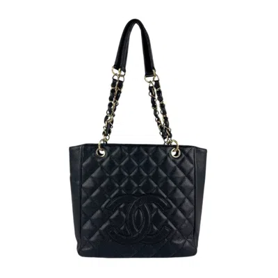 Pre-owned Chanel Grained Calfskin Shoulder Bag () In Black
