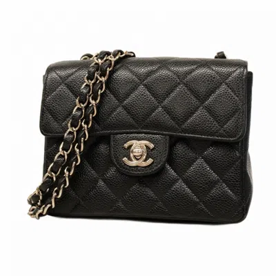 Pre-owned Chanel Grained Calfskin Shoulder Bag () In Black