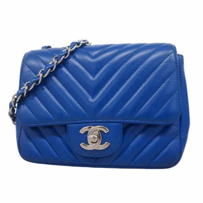 Pre-owned Chanel Grained Calfskin Shoulder Bag () In Blue