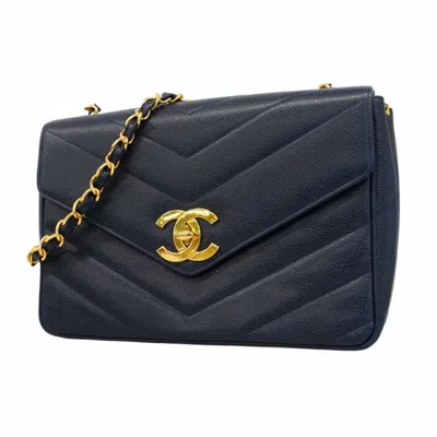 Pre-owned Chanel Grained Calfskin Shoulder Bag () In Blue