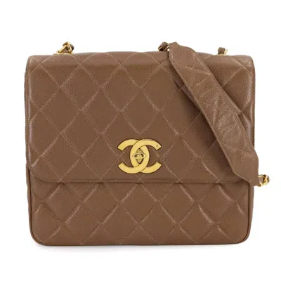 Pre-owned Chanel Grained Calfskin Shoulder Bag () In Brown