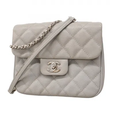 Pre-owned Chanel Grained Calfskin Shoulder Bag () In Gray