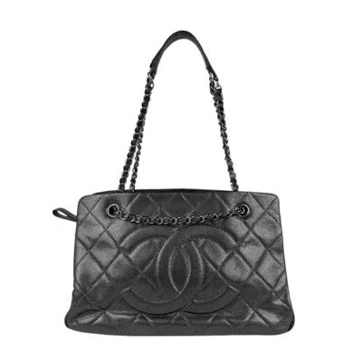 Pre-owned Chanel Grained Calfskin Shoulder Bag () In Multi