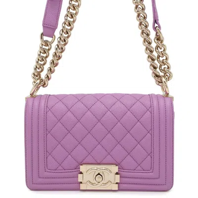Pre-owned Chanel Grained Calfskin Shoulder Bag () In Purple
