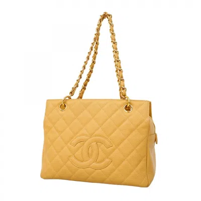 Pre-owned Chanel Grained Calfskin Shoulder Bag () In Sand