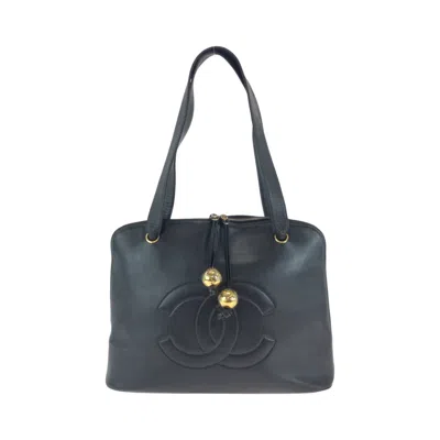 Pre-owned Chanel Grained Calfskin Shoulder Bag Tote Bag () In Black