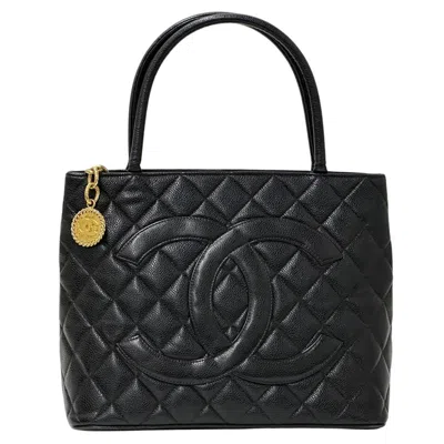 Pre-owned Chanel Grained Calfskin Tote Bag () In Black