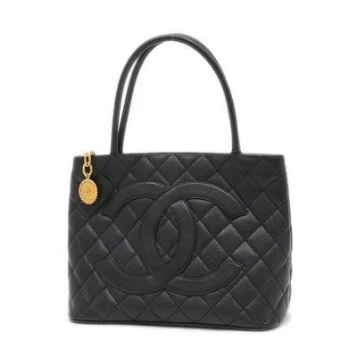 Pre-owned Chanel Grained Calfskin Tote Bag () In Black