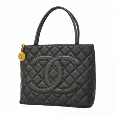 Pre-owned Chanel Grained Calfskin Tote Bag () In Black