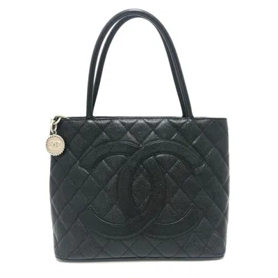 Pre-owned Chanel Grained Calfskin Tote Bag () In Black