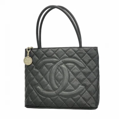 Pre-owned Chanel Grained Calfskin Tote Bag () In Black