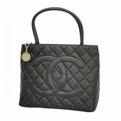 Pre-owned Chanel Grained Calfskin Tote Bag () In Black