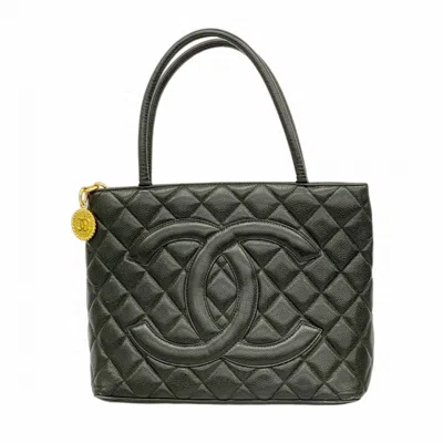 Pre-owned Chanel Grained Calfskin Tote Bag () In Black