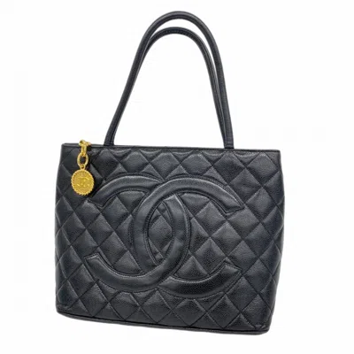 Pre-owned Chanel Grained Calfskin Tote Bag () In Black