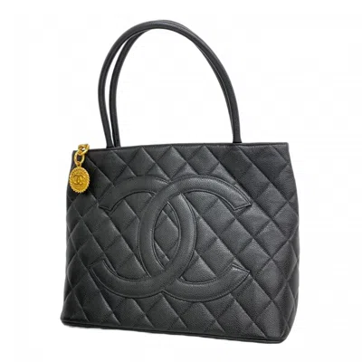 Pre-owned Chanel Grained Calfskin Tote Bag () In Black