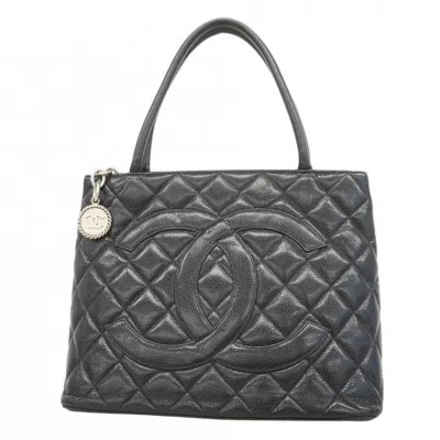 Pre-owned Chanel Grained Calfskin Tote Bag () In Black