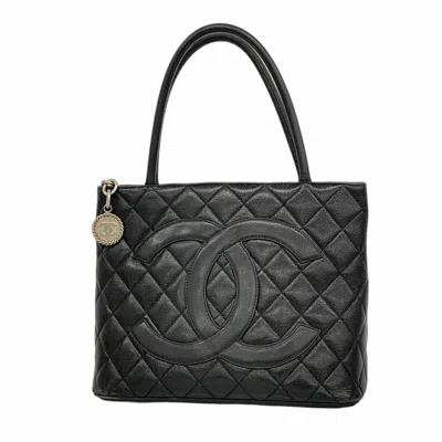Pre-owned Chanel Grained Calfskin Tote Bag () In Black