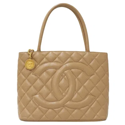 Pre-owned Chanel Grained Calfskin Tote Bag () In Sand