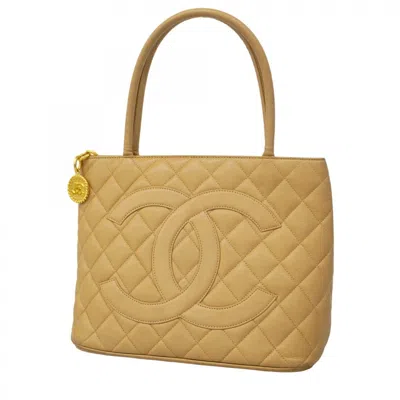 Pre-owned Chanel Grained Calfskin Tote Bag () In Sand