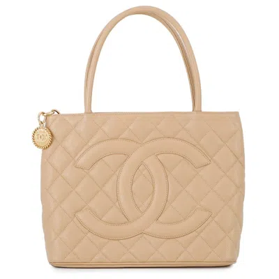 Pre-owned Chanel Grained Calfskin Tote Bag () In Sand