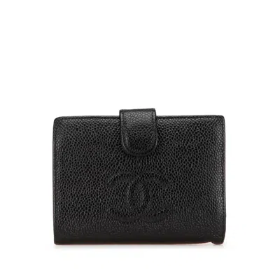 Pre-owned Chanel Grained Calfskin Wallet (bi-fold) () In Black
