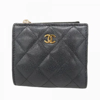 Pre-owned Chanel Grained Calfskin Wallet (bi-fold) () In Black