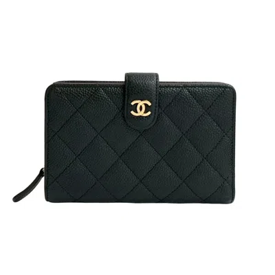 Pre-owned Chanel Grained Calfskin Wallet (bi-fold) () In Black